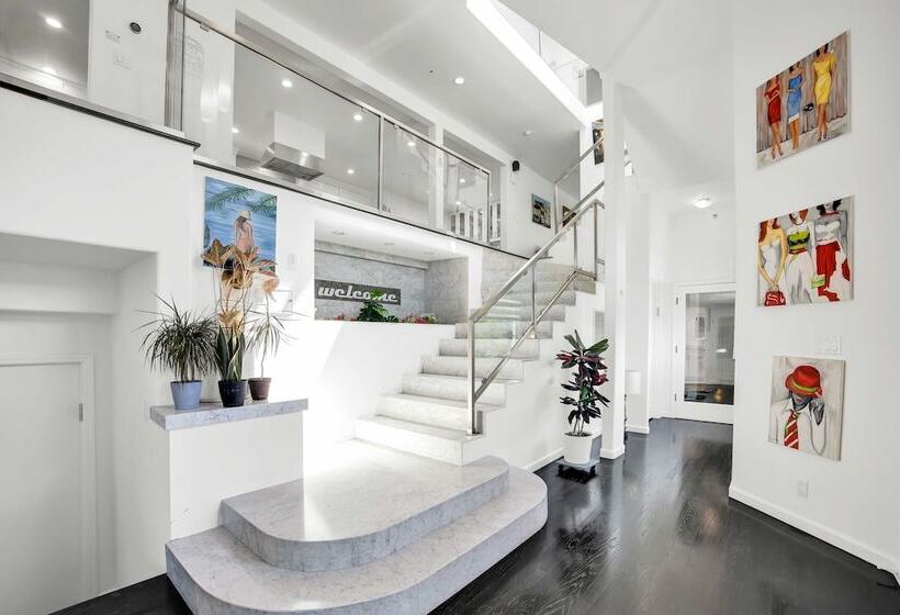 Pacific View By Avantstay Original Artist S Home