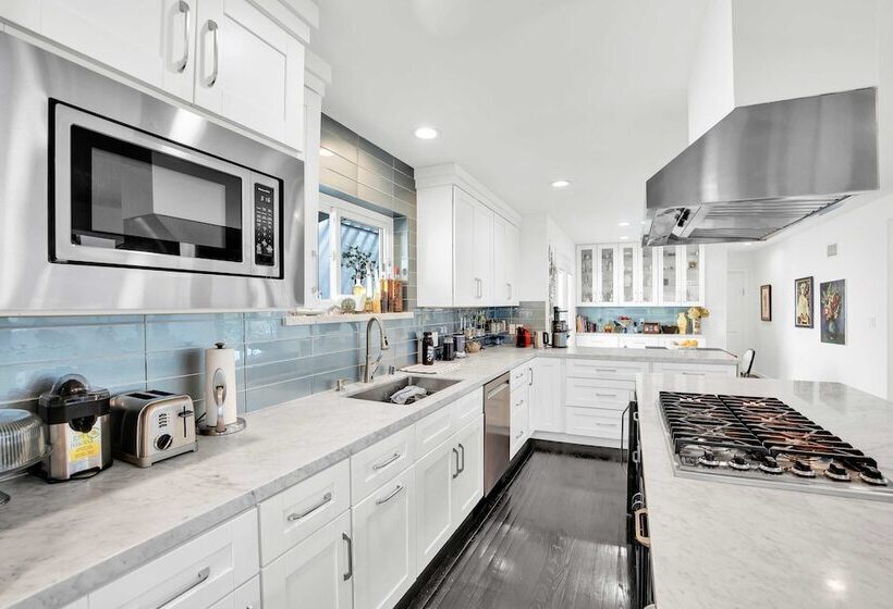 Pacific View By Avantstay Original Artist S Home