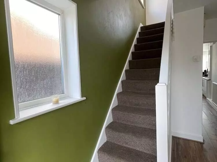 Residenssi 3 Bed House In Blackpool With Cinema & Hot Tub