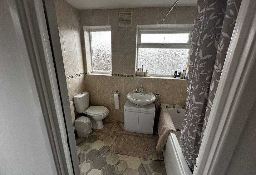 Резиденция 3 Bed House In Blackpool With Cinema & Hot Tub