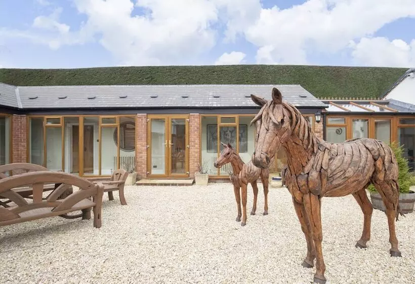 Stable Lodge | Boutique B&b