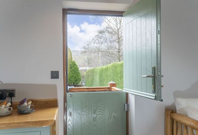 Stable Lodge | Boutique B&b