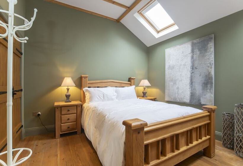 Stable Lodge | Boutique B&b