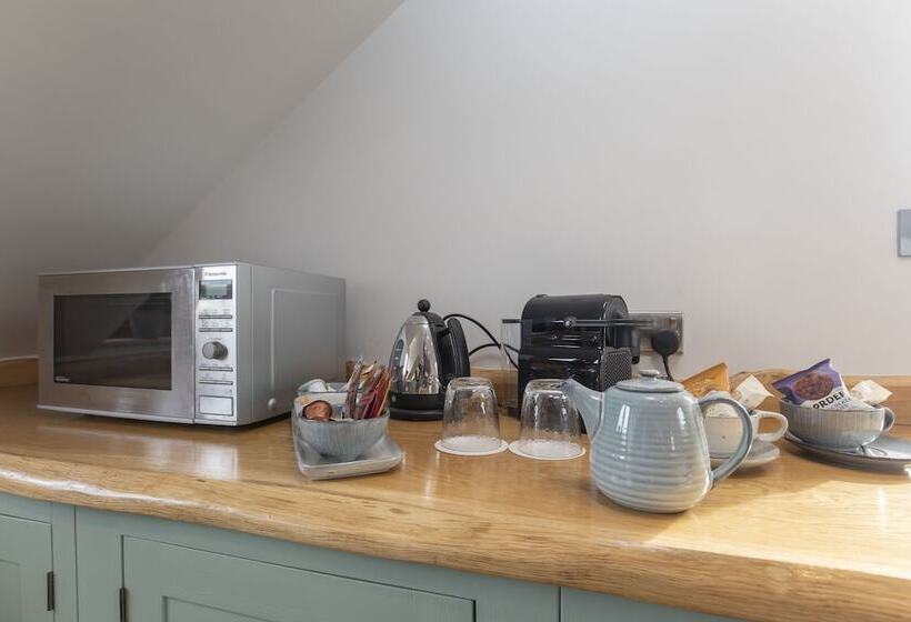 Stable Lodge | Boutique B&b