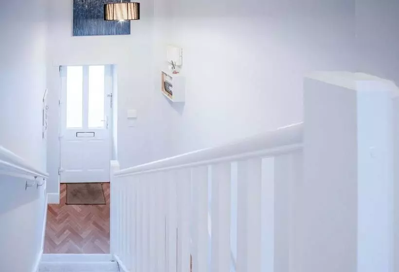 The Beachhouse   2 Bed Townhouse   Saundersfoot