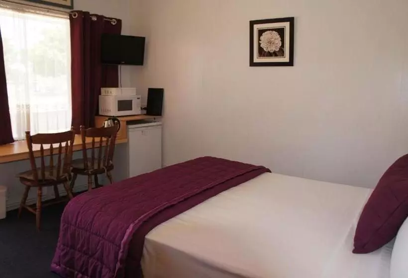Ayrline Motel