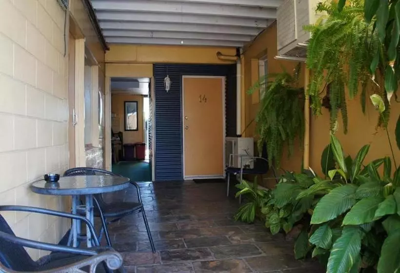 Ayrline Motel