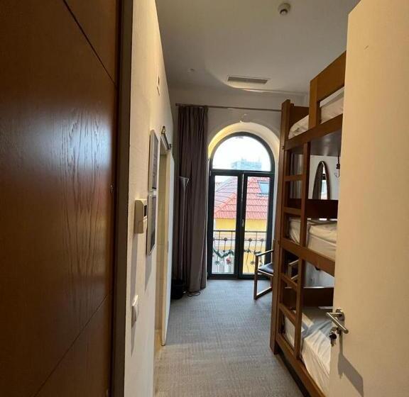 Day Off Suite&hostel