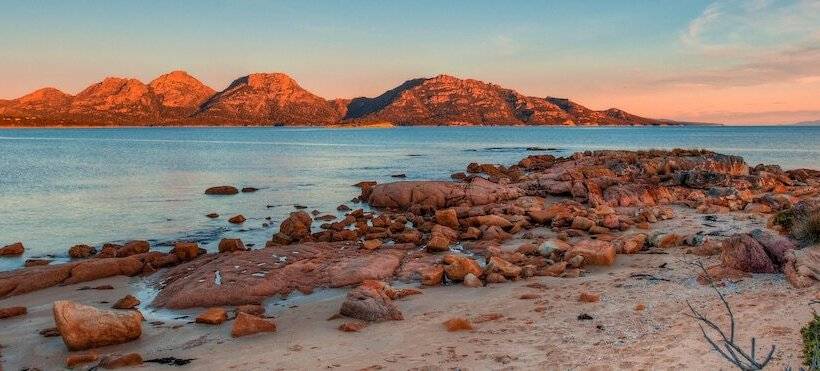 Edge Of The Bay Resort