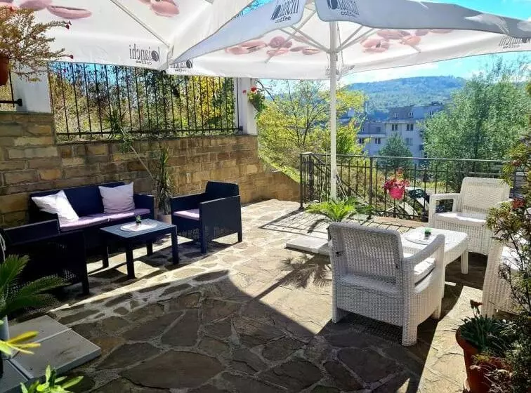 Family Hotel Bela
