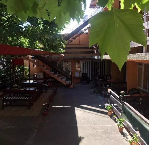 Family Hotel Julian