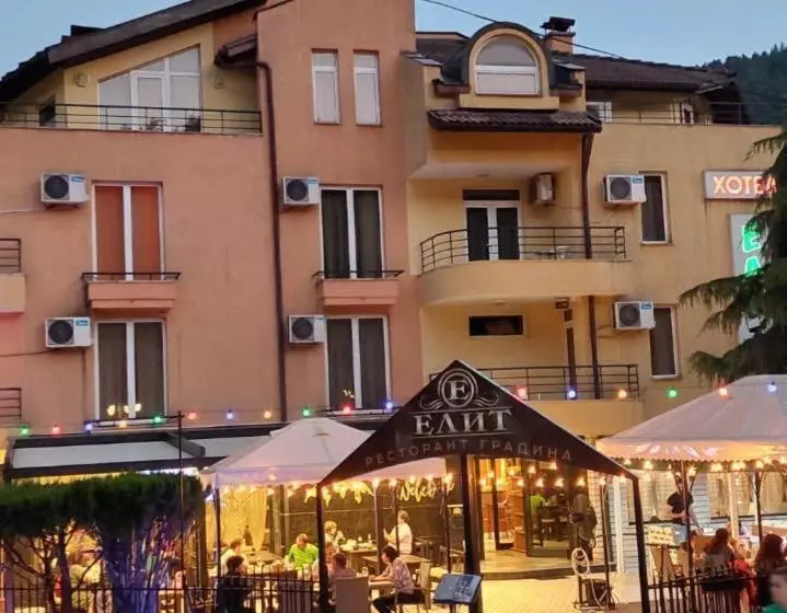 Hotel Elit
