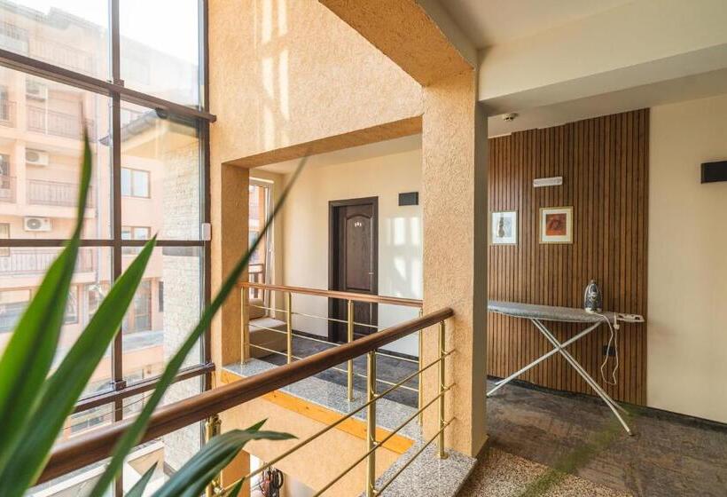 هتل Kalithea Family