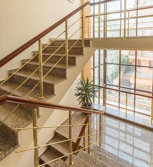 هتل Kalithea Family