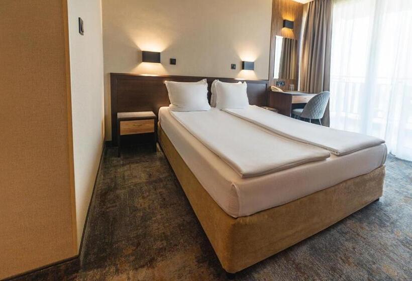 هتل Kalithea Family