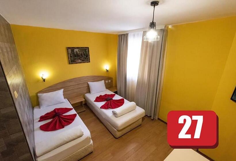 Hotelli Simona Complex