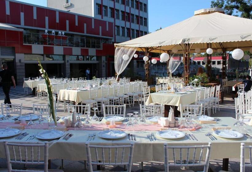 ホテル Teodora Palace