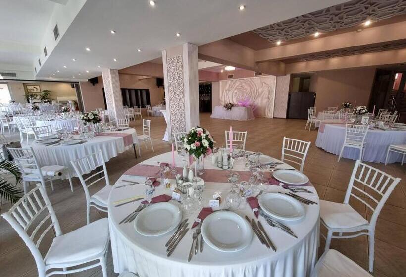 ホテル Teodora Palace