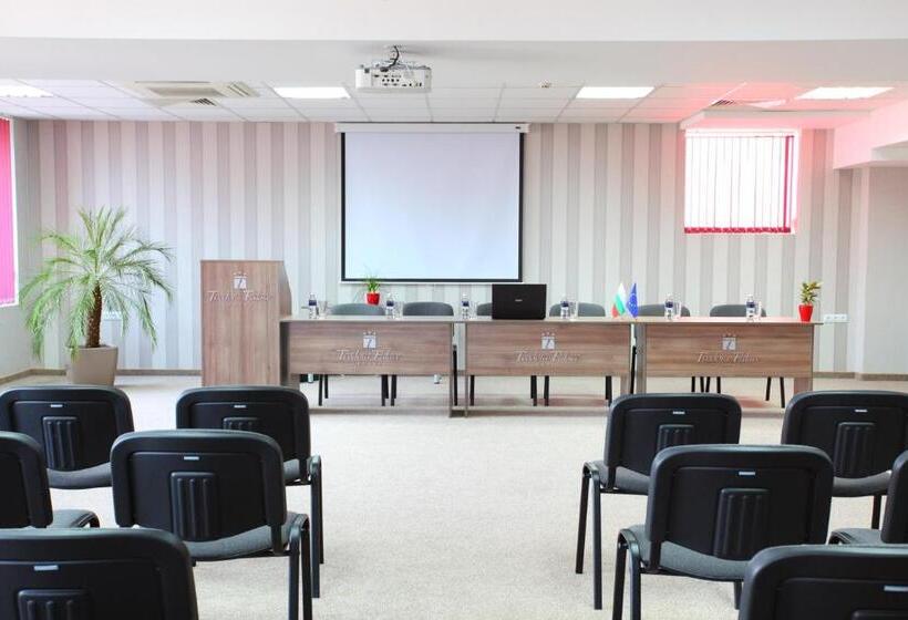 ホテル Teodora Palace