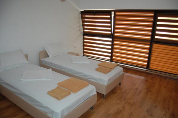 בית מלון כפרי The White House