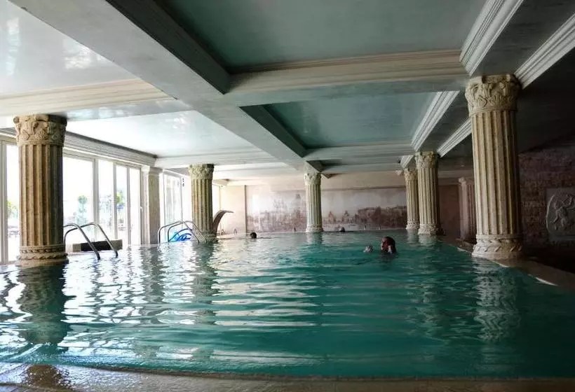 ホテル Therma Palace   Mineral Pool & Spa & All Inclusive