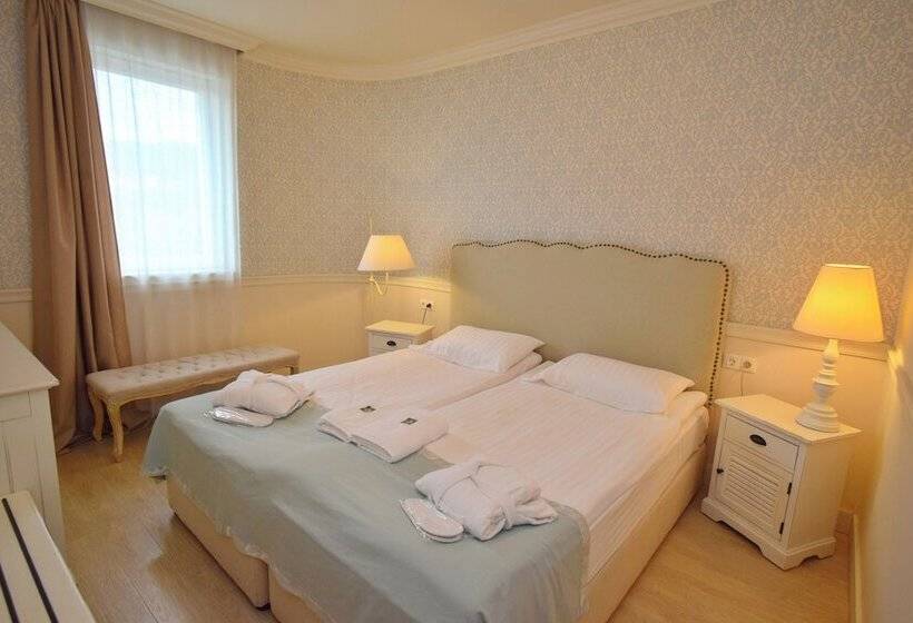 هتل Therma Palace Mineral Pool & Spa & All Inclusive