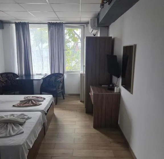 هتل Zara Rooms