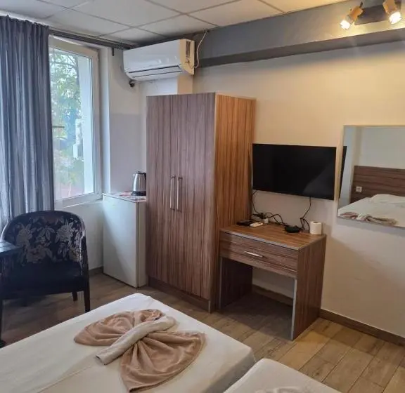 هتل Zara Rooms