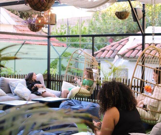 Sant Jordi Hostels Lisbon