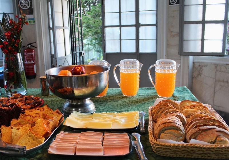 Sant Jordi Hostels Lisbon