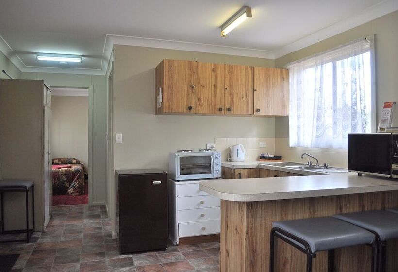 Wagon Wheel Motel & Units