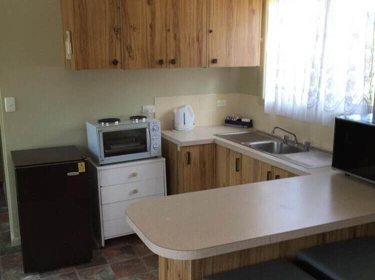 Wagon Wheel Motel & Units