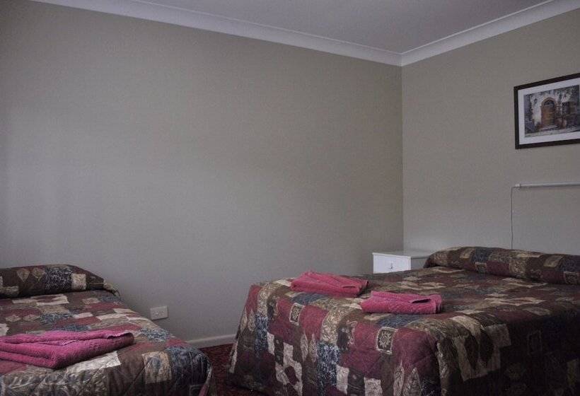 Wagon Wheel Motel & Units