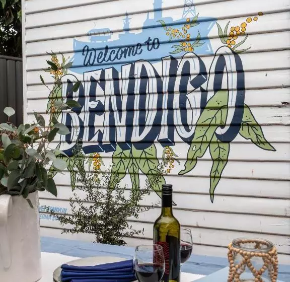 هاستل Bendigo Backpackers