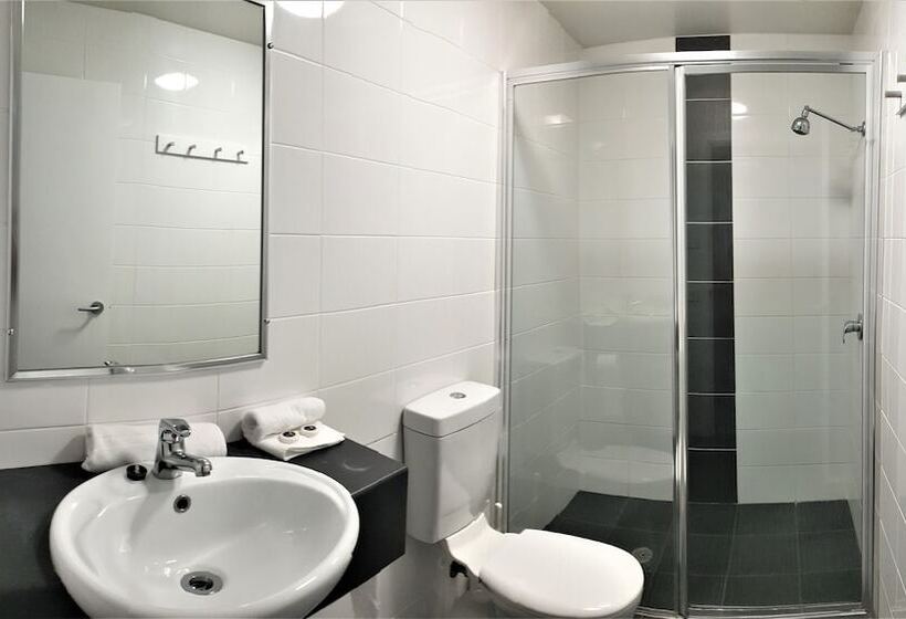 Auberge Hôtelière Yamba Central