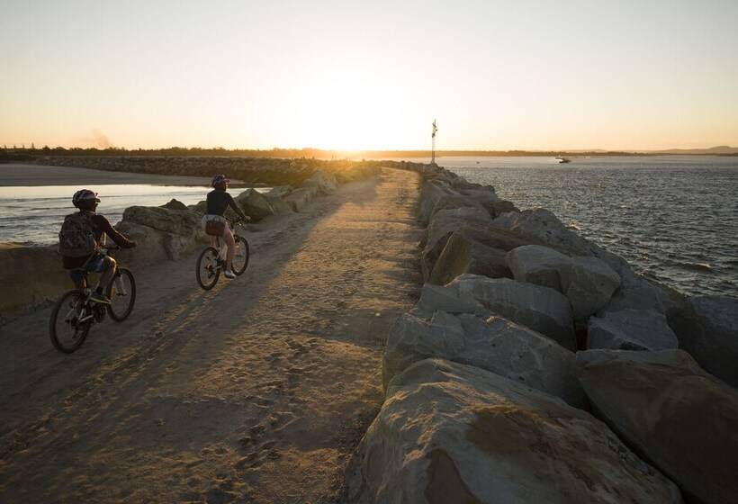 Auberge Hôtelière Yamba Central