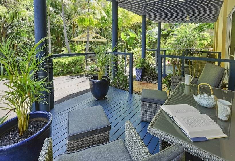 Azura Beach House B&b