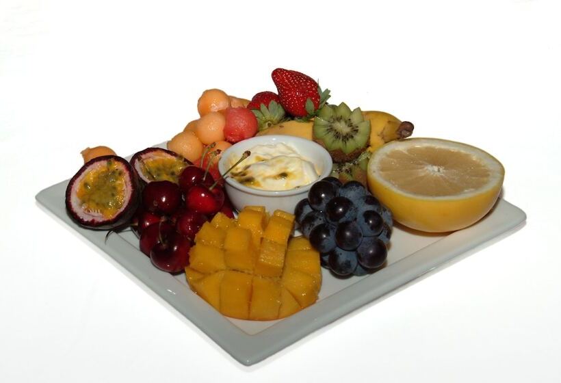 Azura Beach House B&b