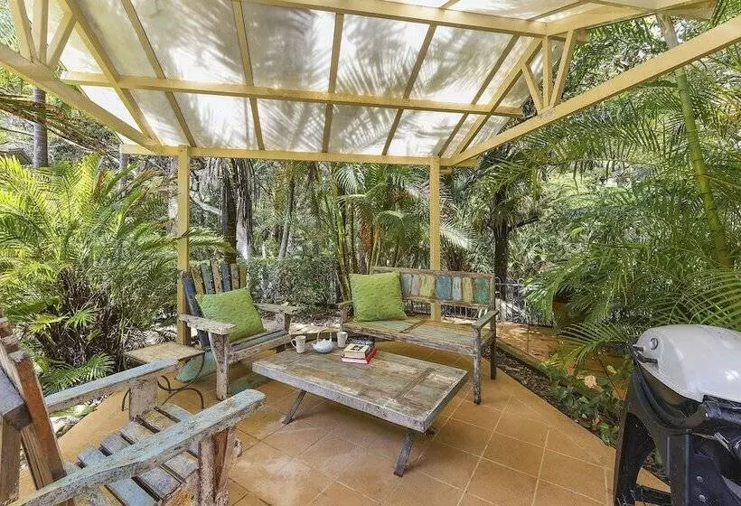 Azura Beach House B&b
