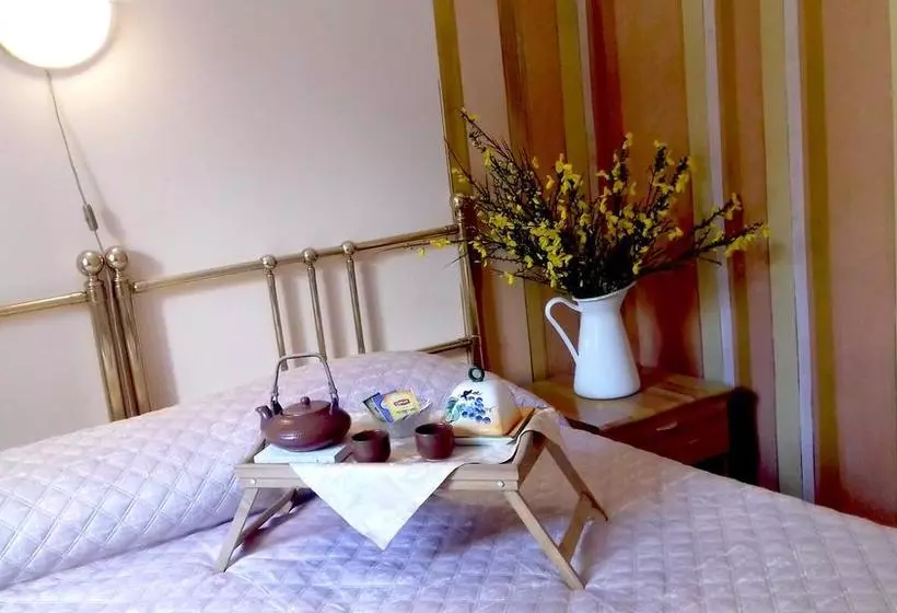 ベッドアンドブレックファースト Locanda Delle Ginestre