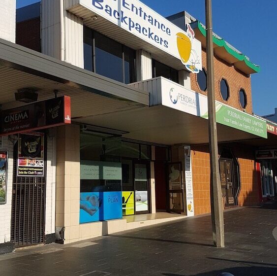 住宿加早餐  The Entrance Backpackers