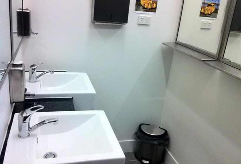 住宿加早餐  The Entrance Backpackers