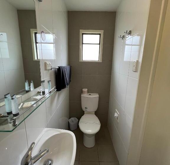 Hi Way Motel Grafton   Contactless