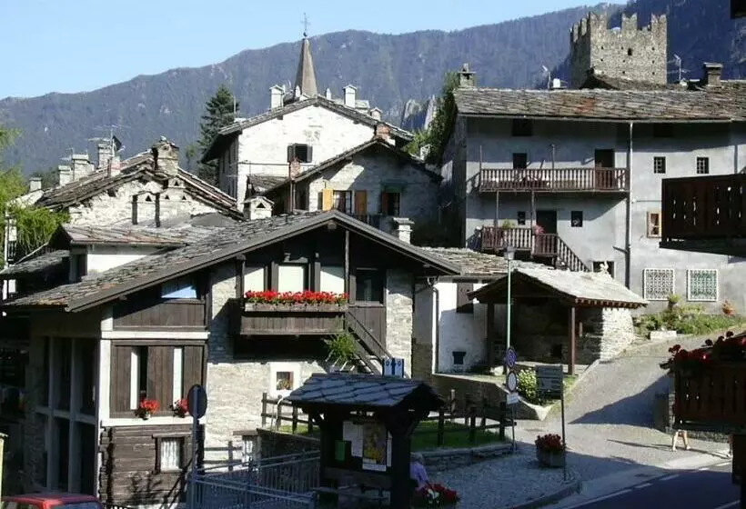 ホテル Albergo Castello Da Bonino