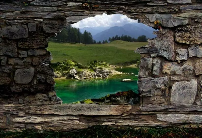 ホテル Albergo Castello Da Bonino
