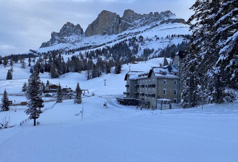 Отель Castel Latemar