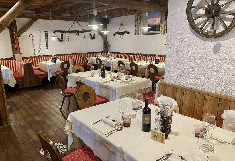 Hotelli Castel Latemar