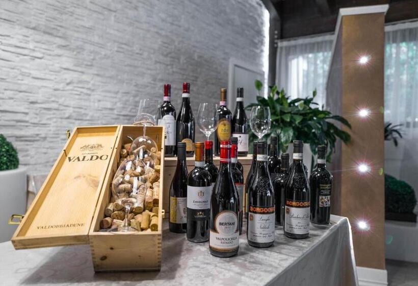 ホテル Degli Olmi