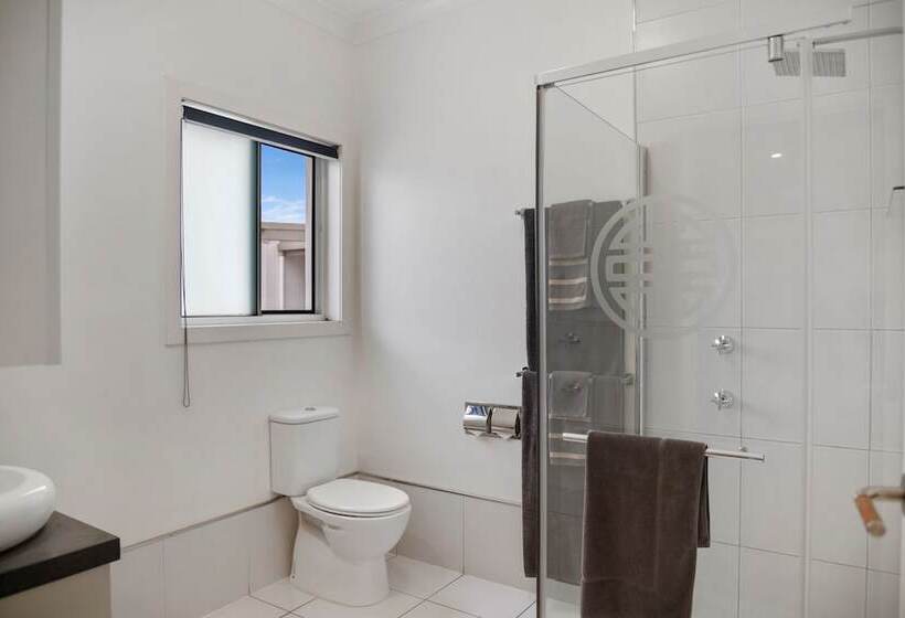 모텔 53 On Victoria