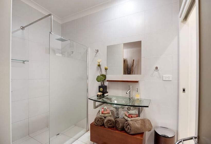 모텔 53 On Victoria